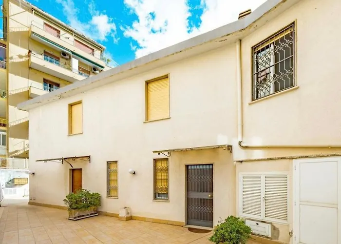 Casa Girasole Centro Apartman San Remo