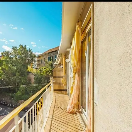 アパート Casa Girasole Centro サンレモ